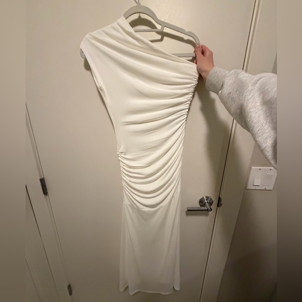 Meshki One-Shoulder White Ruched Midi Dress - Picture 6 of 7